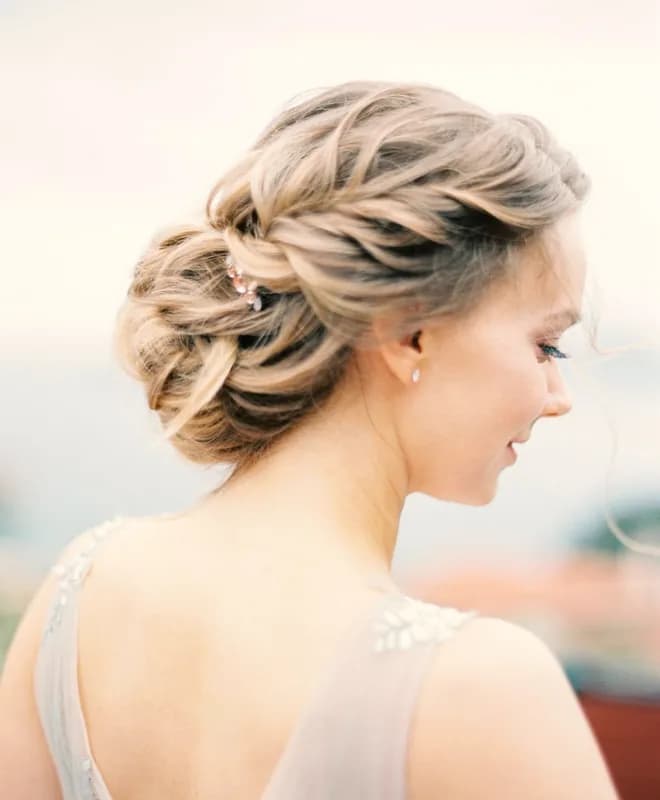 Chignon tressé de cérémonie